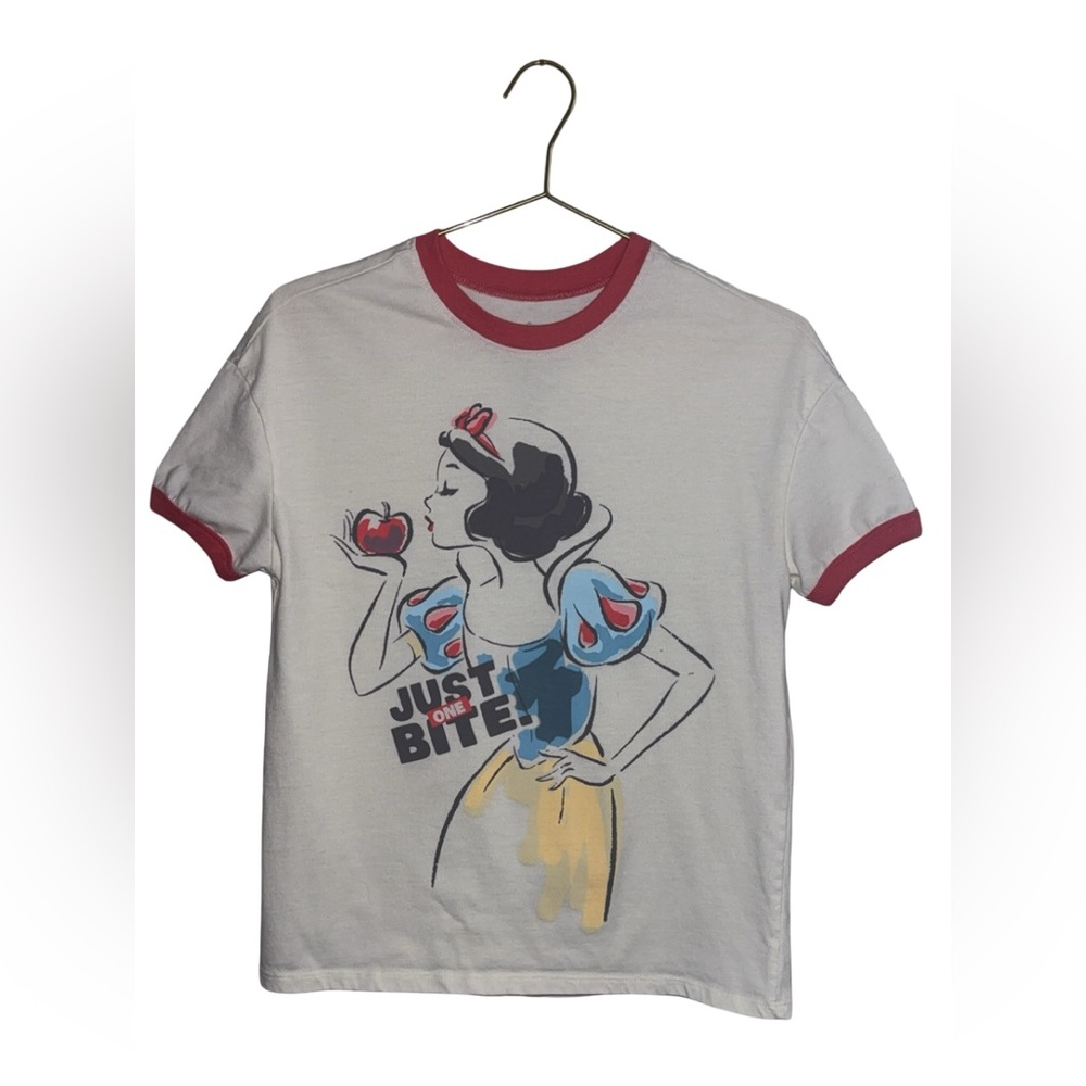 Disney Princess Hybrid Apparel Tee Snow White Graphic Size M P2P 20”